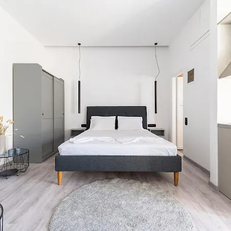 Elegant Fully Equipped Near Centre Appartement *